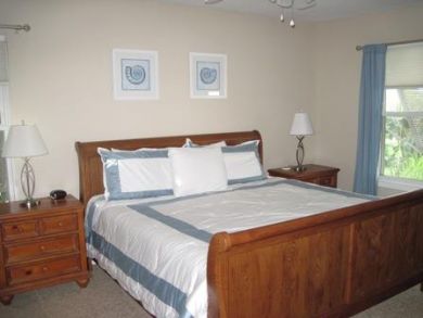 Master bedroom with queen bed